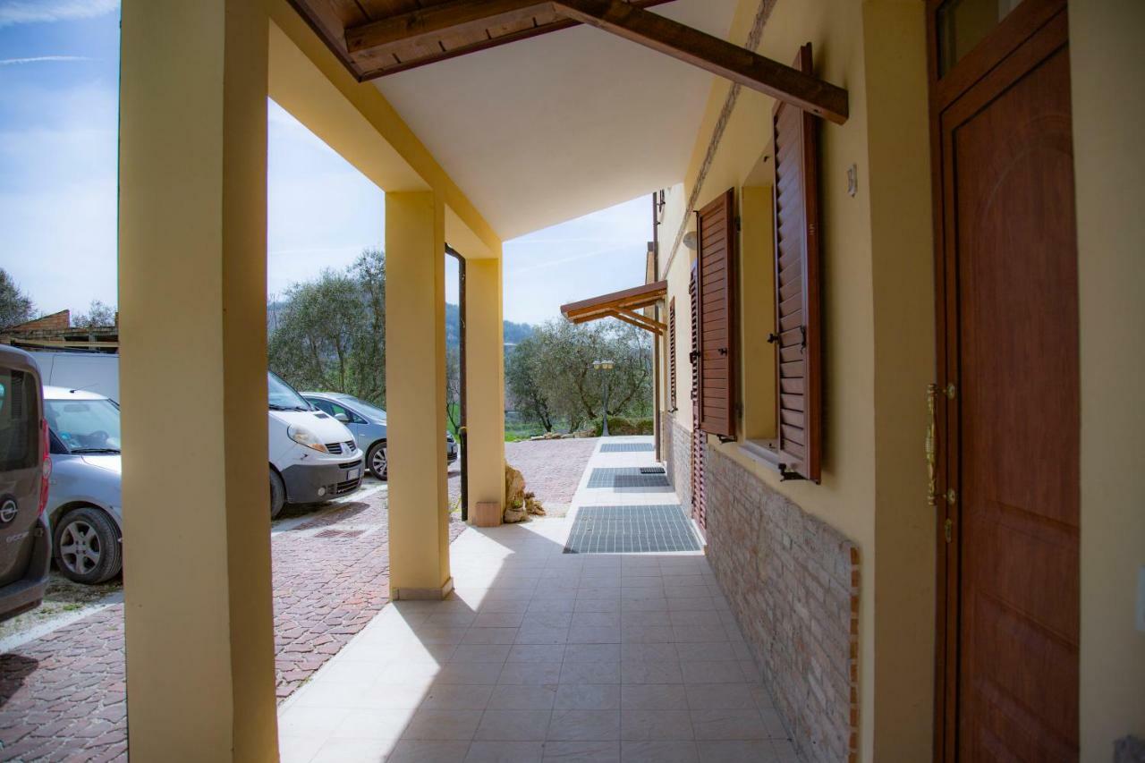 Agriturismo Vallelunga Ancona Bagian luar foto